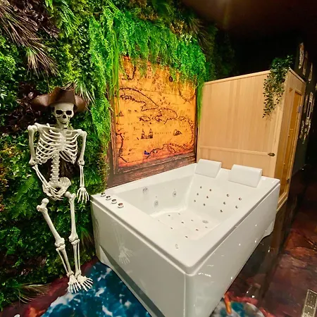 Apartmán Pirate Mood - Jacuzzi - Sauna - Jeux D'Arcade - Billard - Nintendo - Tv Xxl Courcelles