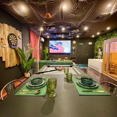 Pirate Mood - Jacuzzi - Sauna - Jeux D'Arcade - Billard - Nintendo - Tv Xxl Courcelles
